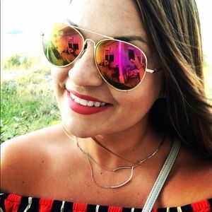 Meet your Posher, Allison